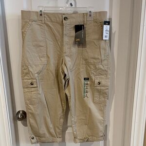 Lee Beige Cargo Capris